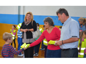 Rančevi i reflektujući prsluci za početak školske godine